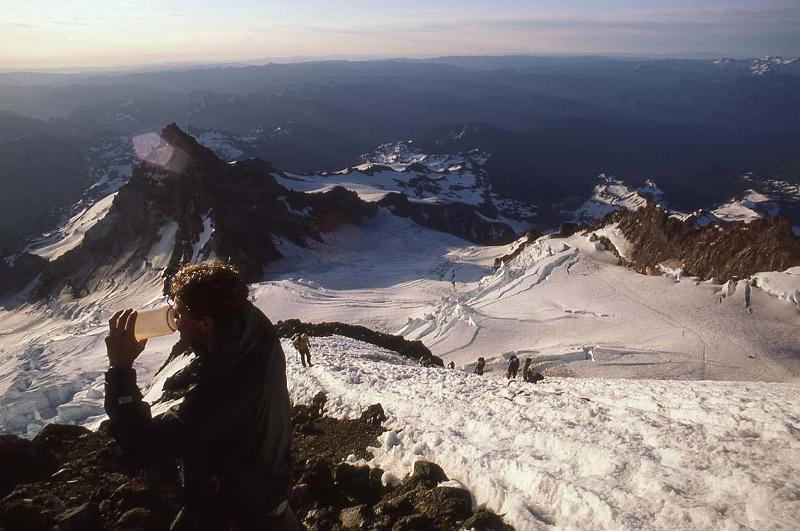 1984-027 Mt Rainier Jun-1984 05 Chuck Top of Disappointment Cleaver.jpg
